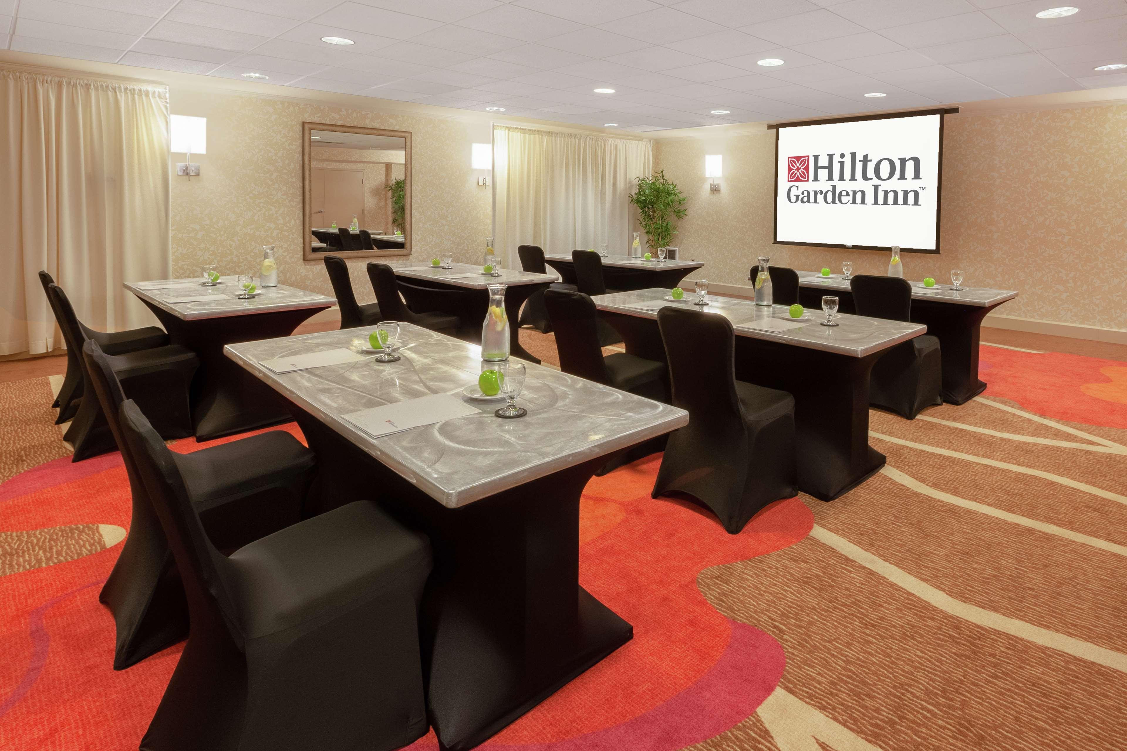 Hilton Garden Inn Pittsburgh University Place Extérieur photo