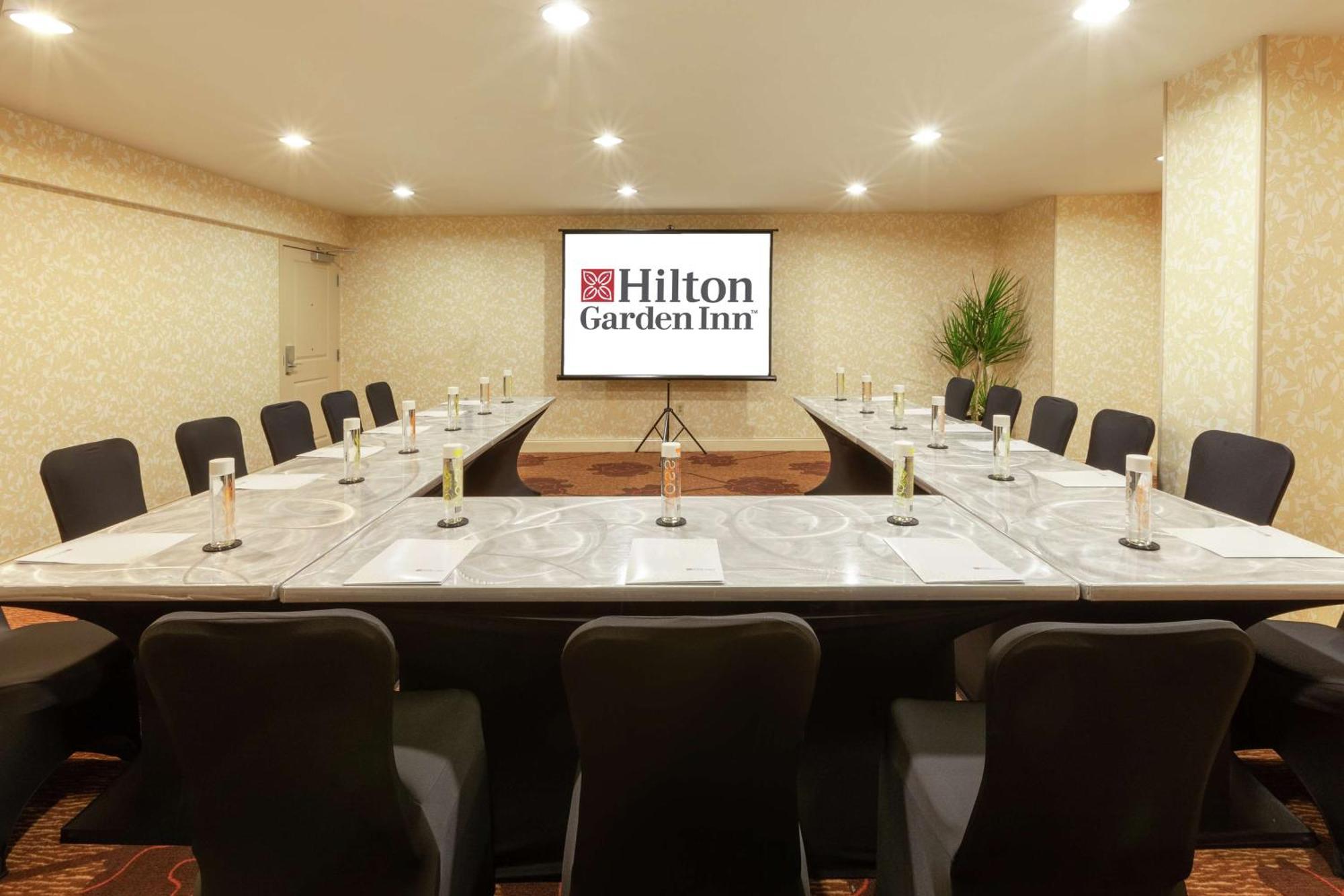 Hilton Garden Inn Pittsburgh University Place Extérieur photo