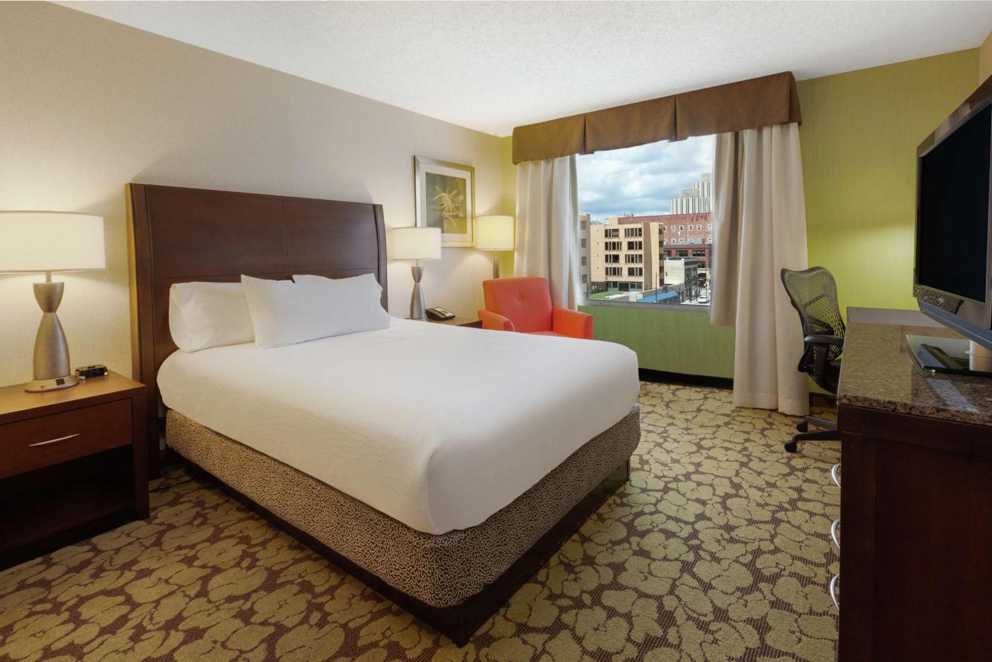 Hilton Garden Inn Pittsburgh University Place Extérieur photo
