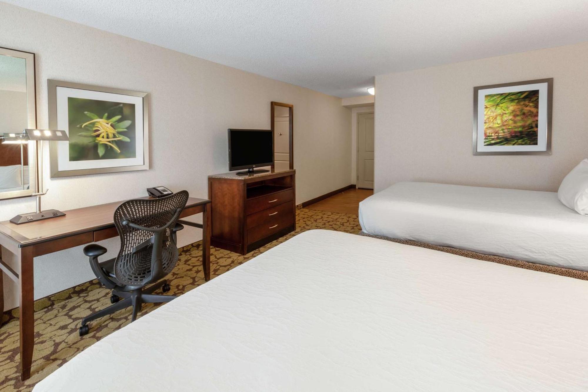 Hilton Garden Inn Pittsburgh University Place Extérieur photo